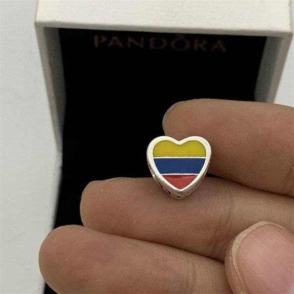✨🔥Pandora Colombia American Flag Exclusive Heart Charm - Picture 6 of 8